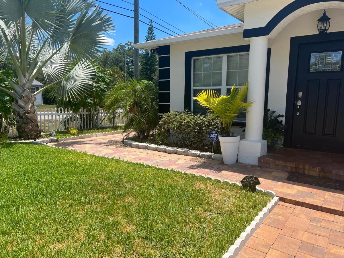 Caribbean Splendor Vacation Rental Near Bush Gardens Tampa Fl Exterior photo