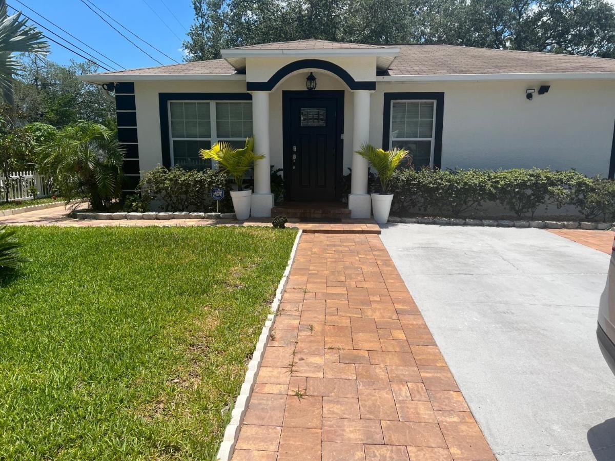 Caribbean Splendor Vacation Rental Near Bush Gardens Tampa Fl Exterior photo